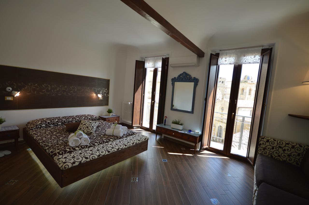 Centro Sicilia Rooms-Suites & Terrace Έννα Εξωτερικό φωτογραφία